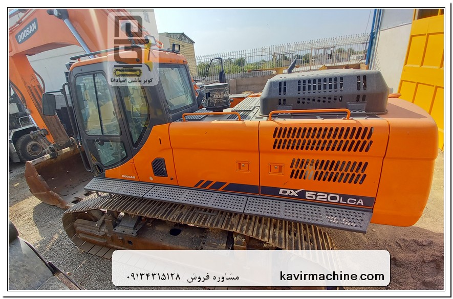  Doosan DX520LCA excavator for sale